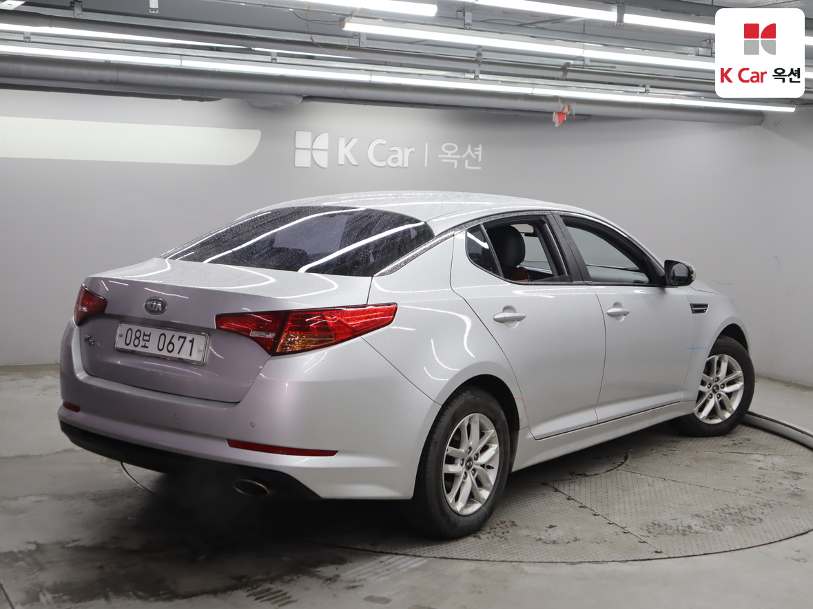 Kia K5 - 2