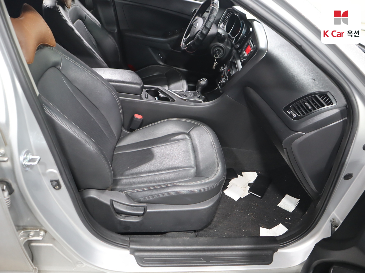 Kia K5 - 28
