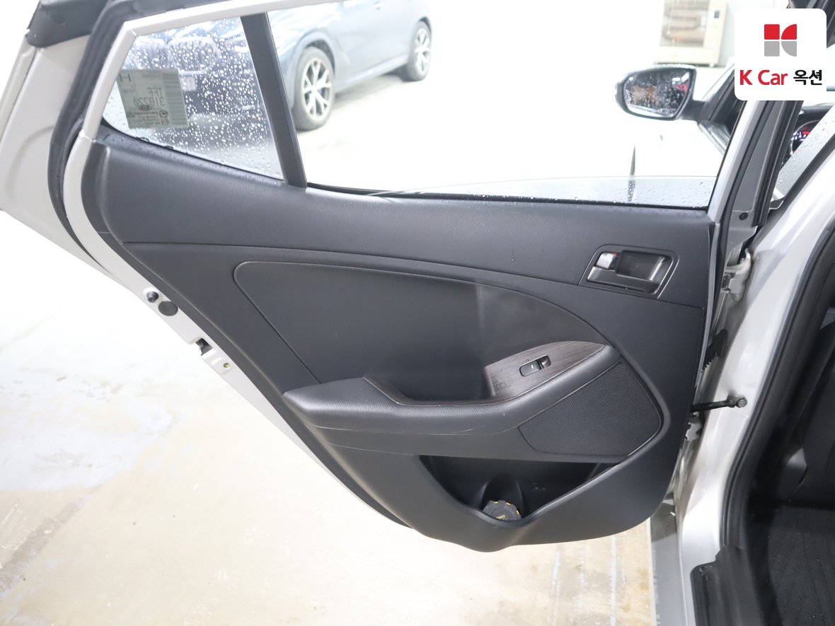 Kia K5 - 21