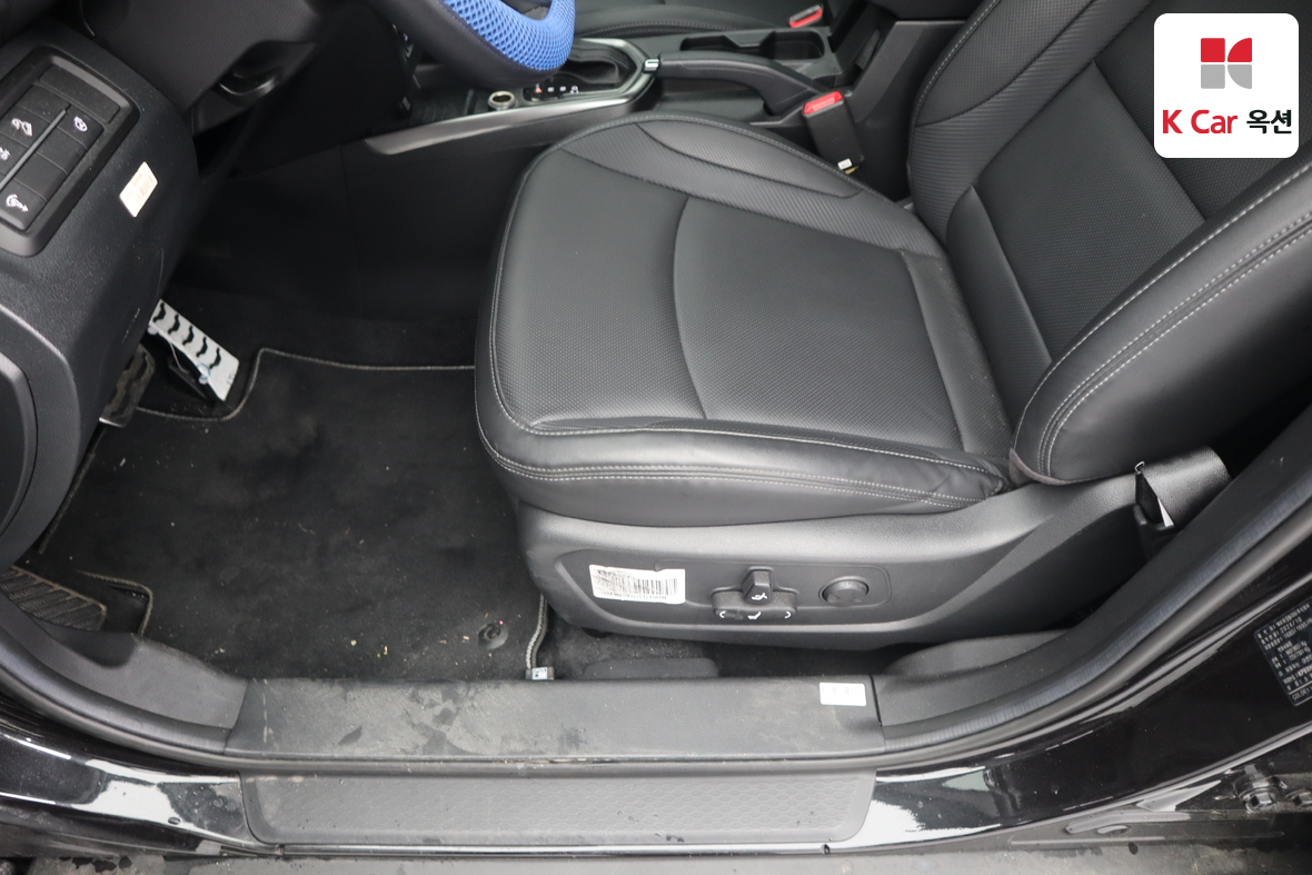 KG Mobility Tivoli - 18