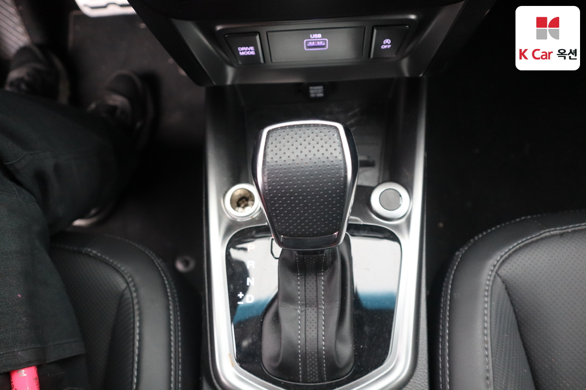 KG Mobility Tivoli - 15
