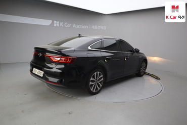 2017 - renault sm6