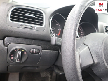 2011 - volkswagen golf