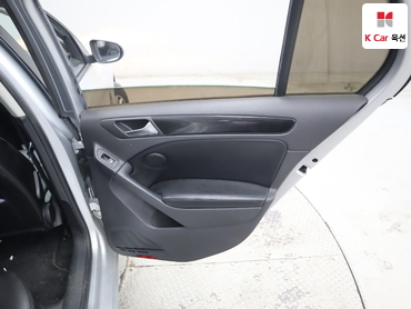 2011 - volkswagen golf