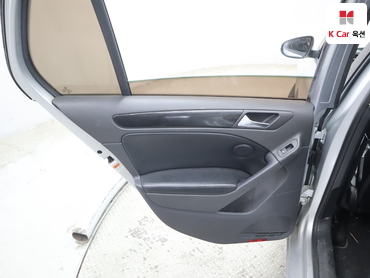 2011 - volkswagen golf