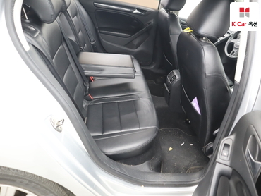 2011 - volkswagen golf