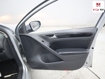 2011 - volkswagen golf