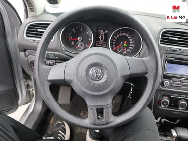 2011 - volkswagen golf