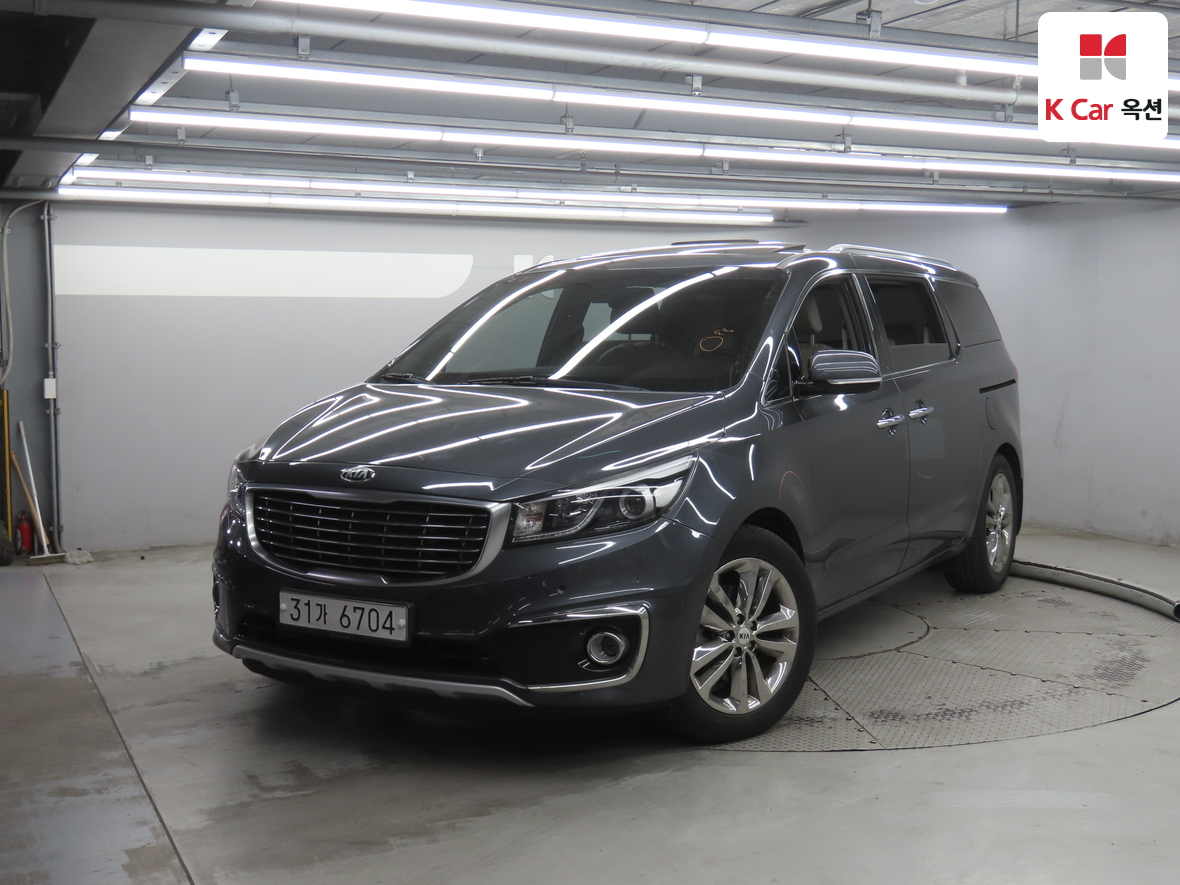 Kia New Carnival - 1