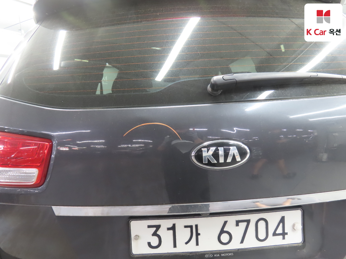 Kia New Carnival - 45