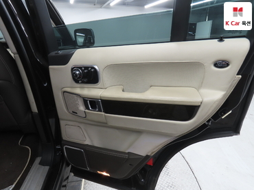 2010 - land rover range rover