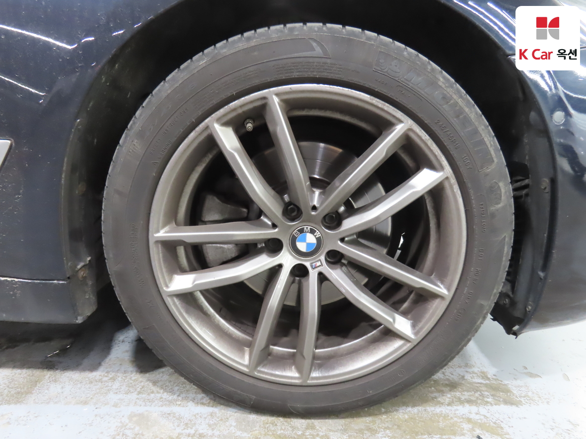 BMW 5 시리즈 - 44