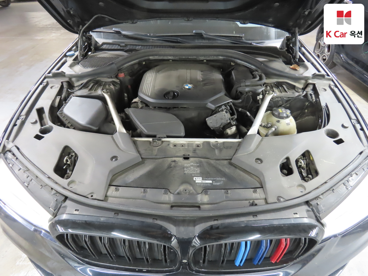 BMW 5 시리즈 - 36