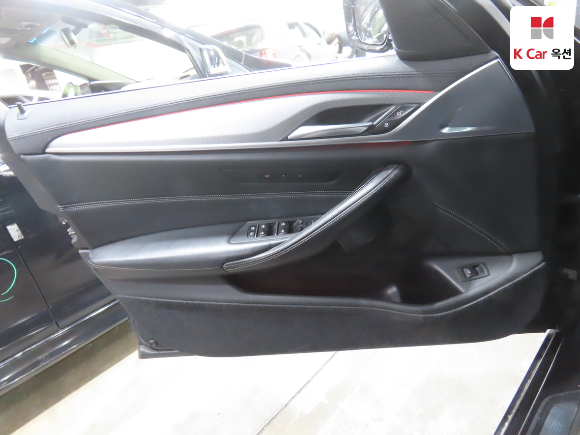 BMW 5 시리즈 - 8