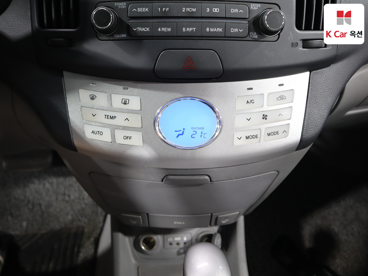 Hyundai Elantra - 15