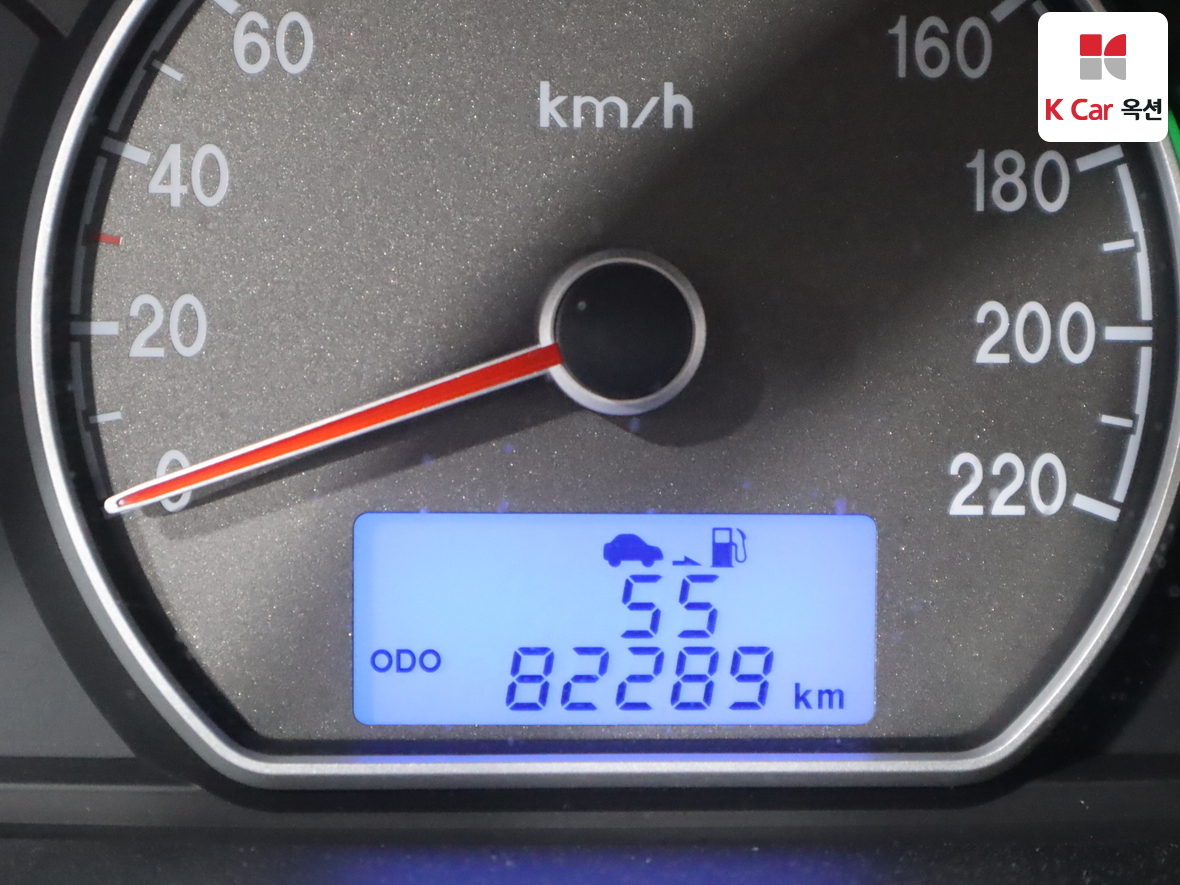 Hyundai Elantra - 4