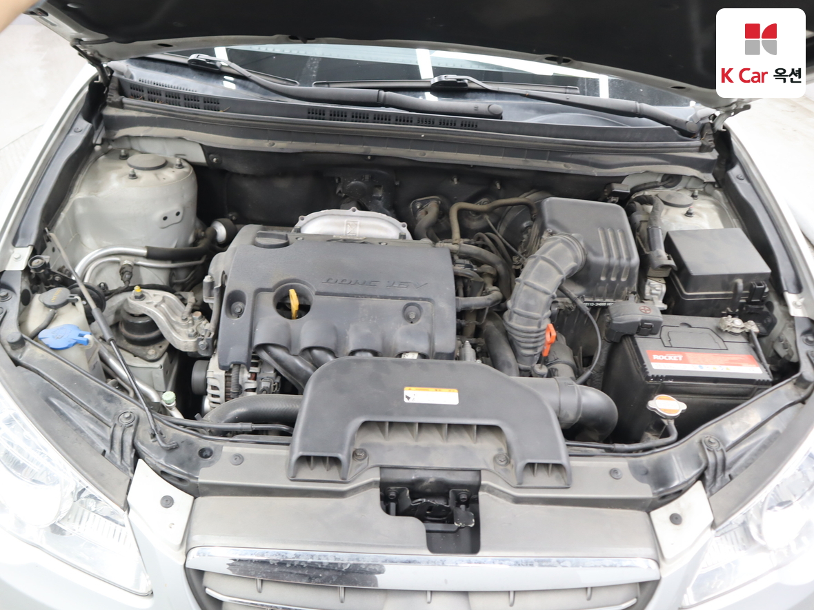Hyundai Elantra - 31