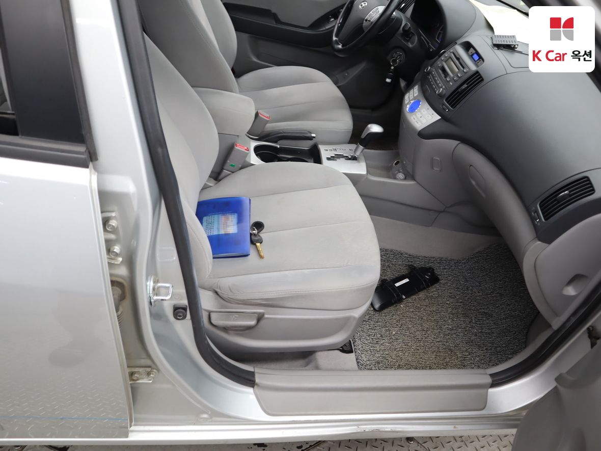 Hyundai Elantra - 28