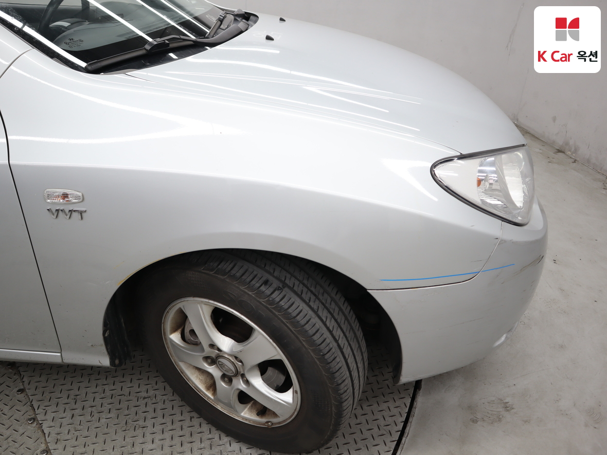 Hyundai Elantra - 41
