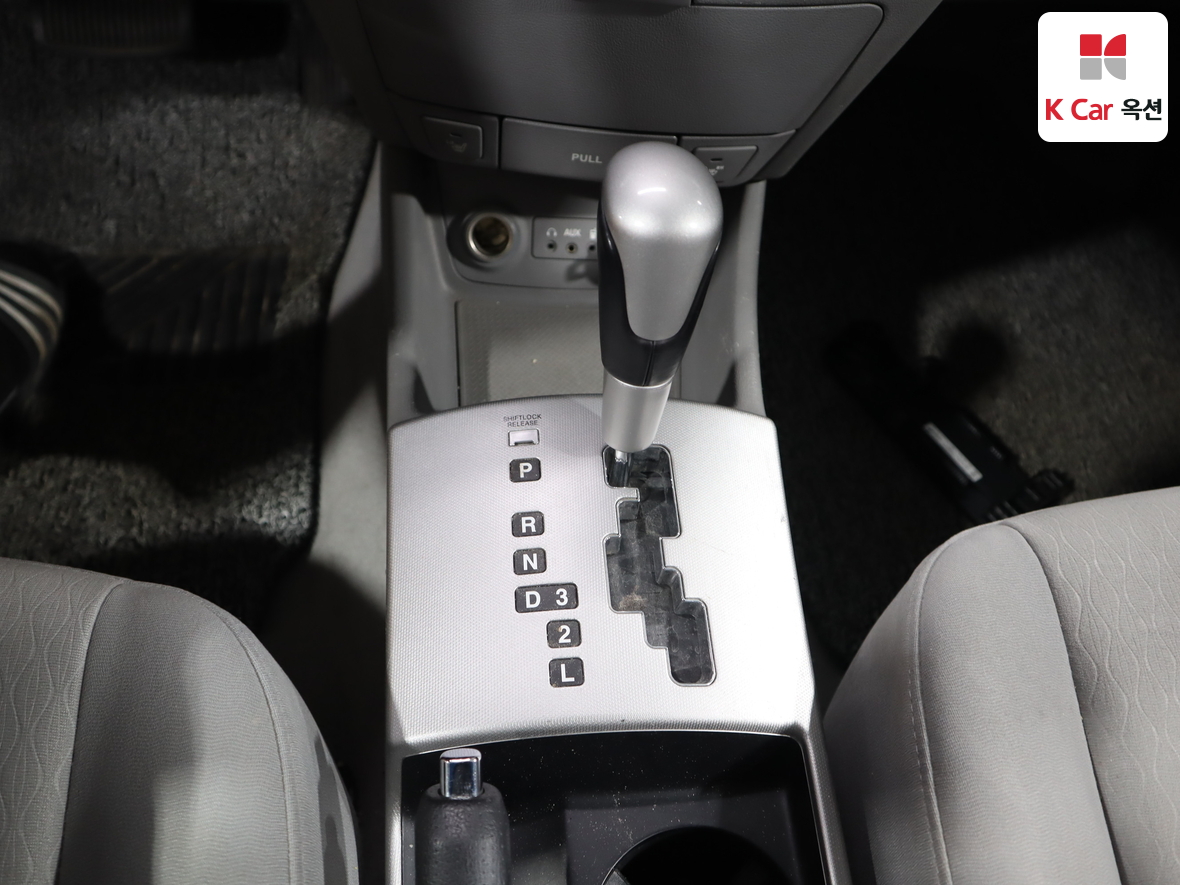 Hyundai Elantra - 16