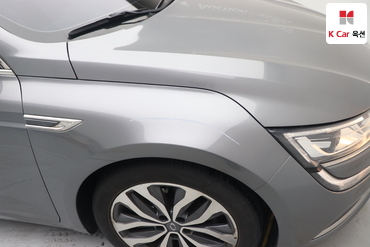 2016 - renault sm6