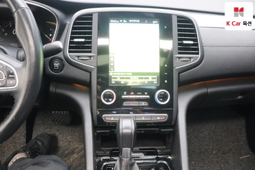 2016 - renault sm6