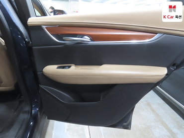 2019 - cadillac xt5