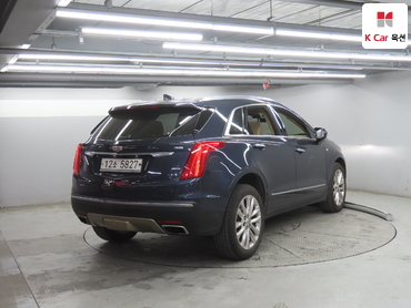 2019 - cadillac xt5