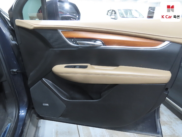 2019 - cadillac xt5