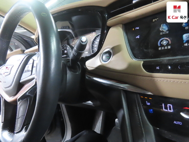 2019 - cadillac xt5