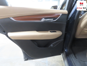 2019 - cadillac xt5