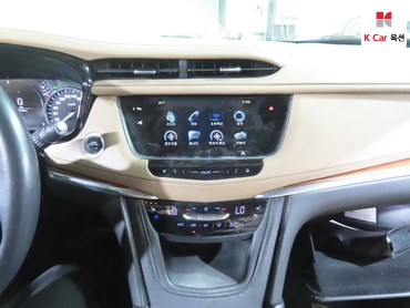 2019 - cadillac xt5