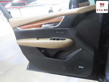 2019 - cadillac xt5