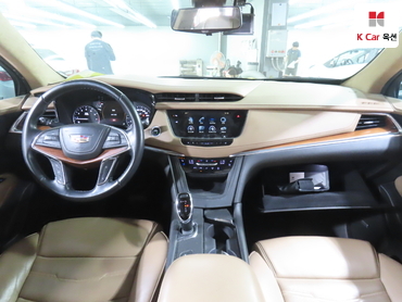 2019 - cadillac xt5