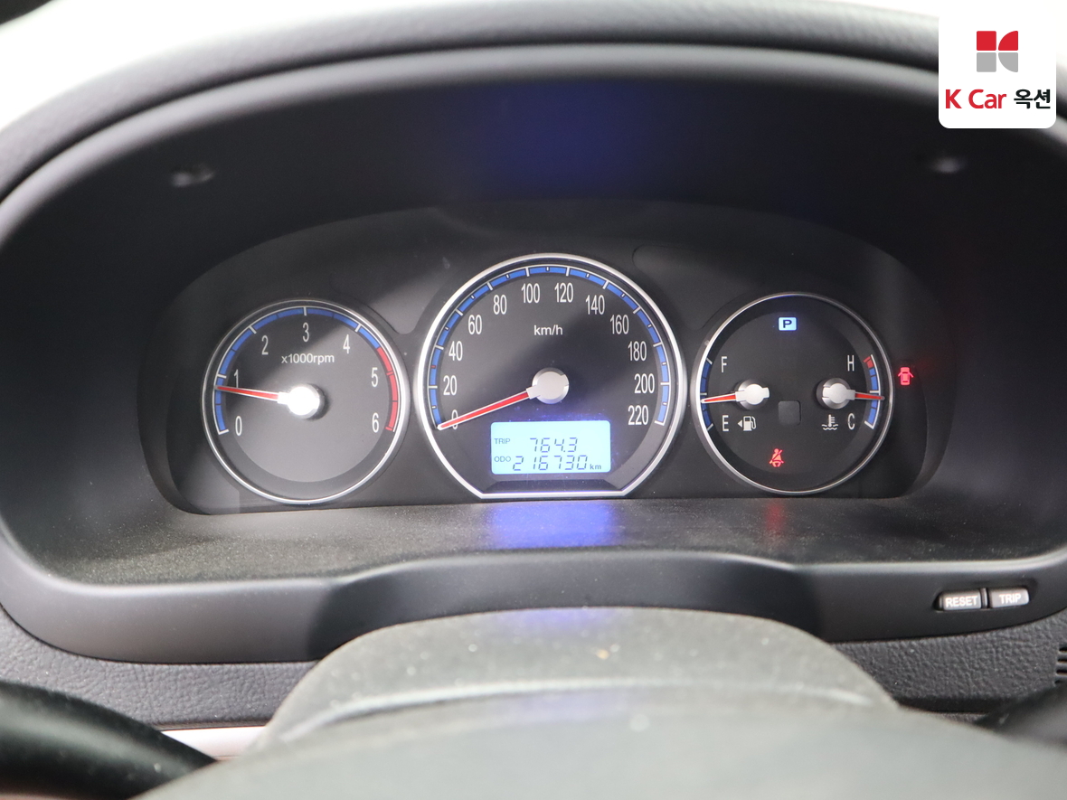 Hyundai SANTAFE - 5
