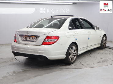 2011 - mercedes-benz c200
