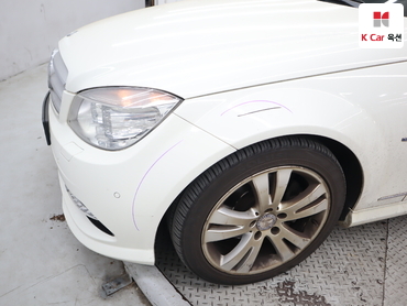 2011 - mercedes-benz c200