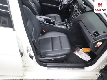 2011 - mercedes-benz c200