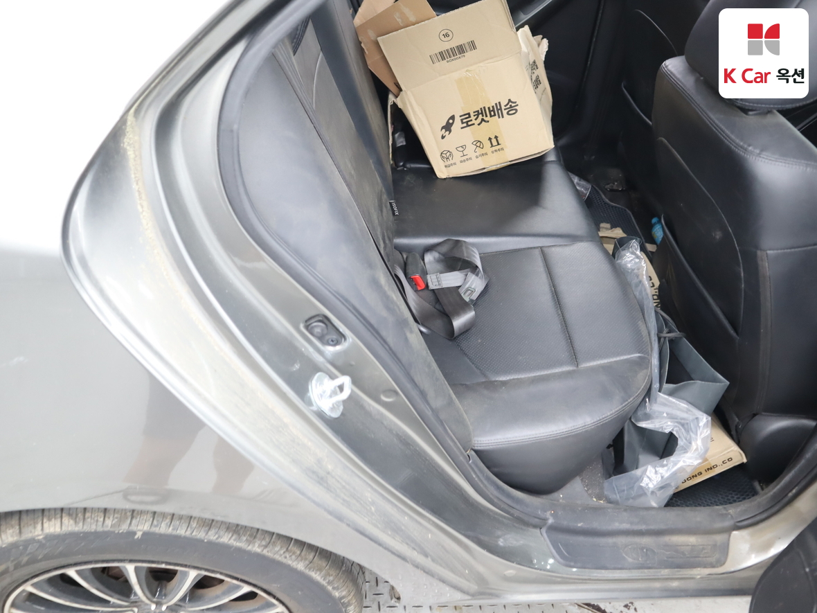 Kia Forte - 27
