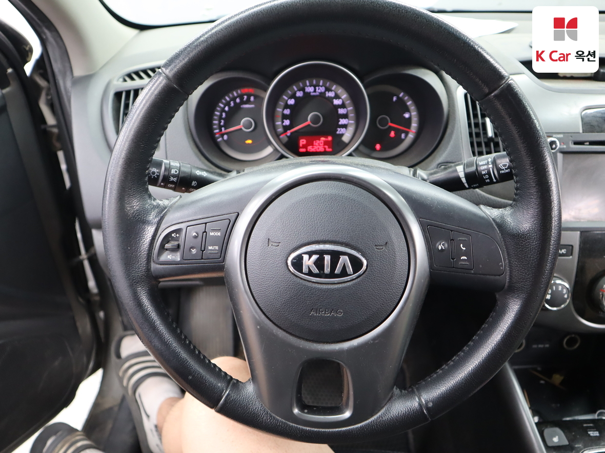 Kia Forte - 10