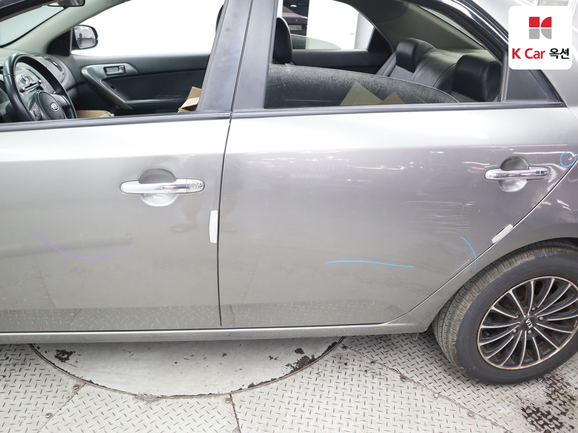 Kia Forte - 38