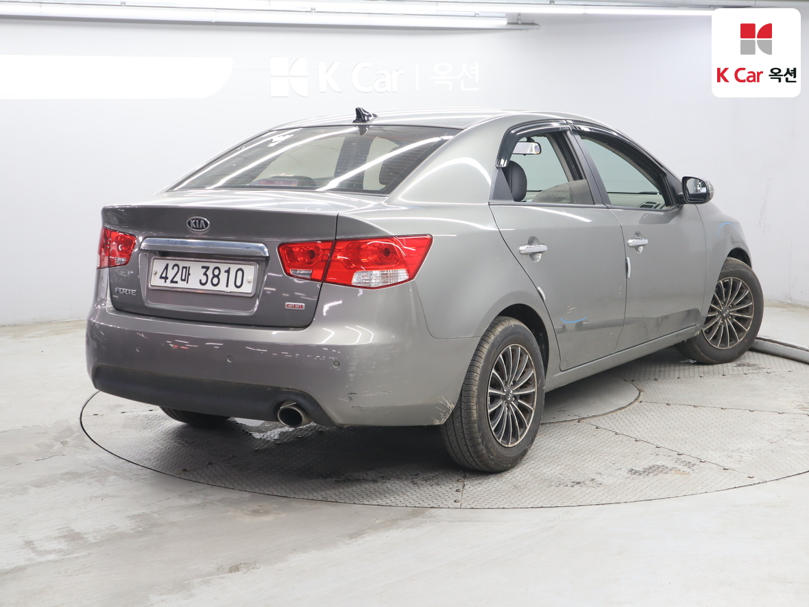 Kia Forte - 2