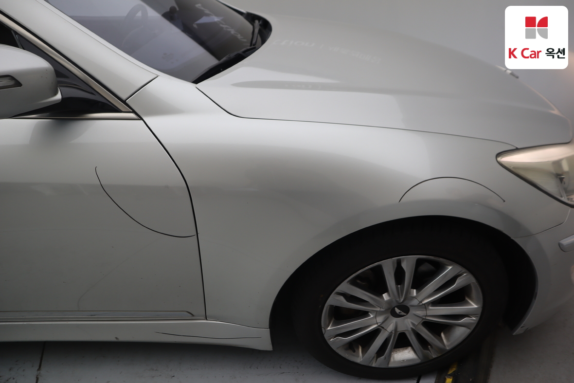 Hyundai Genesis - 38