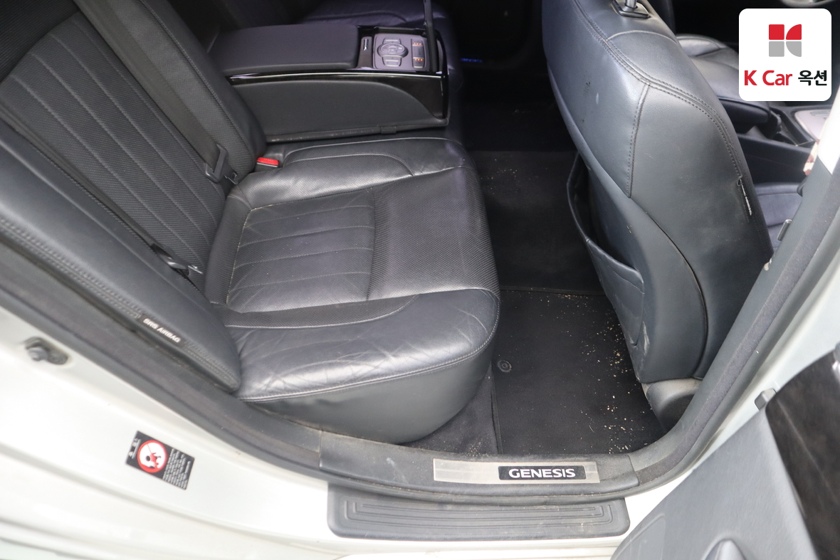Hyundai Genesis - 27