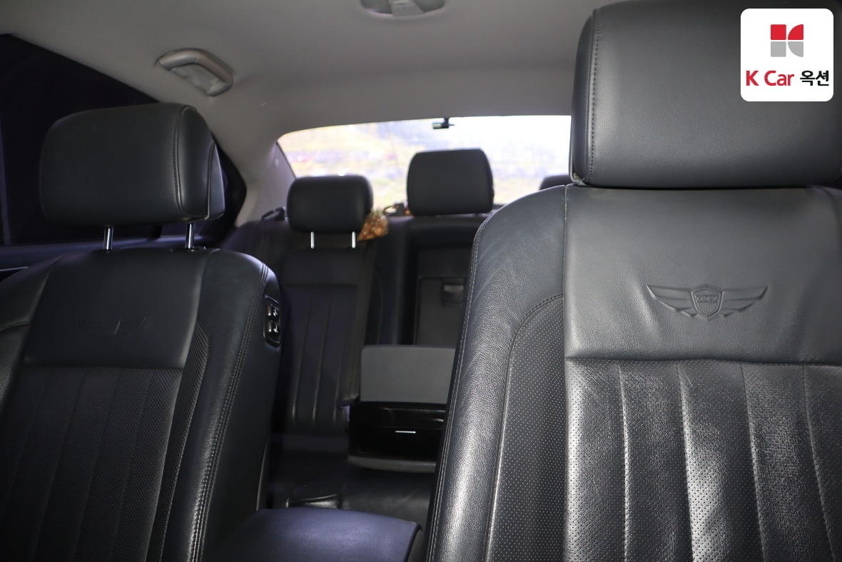 Hyundai Genesis - 18