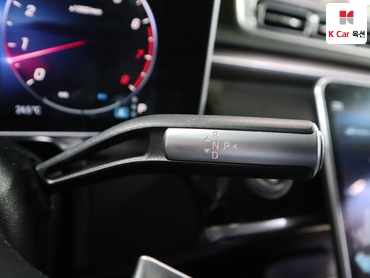 2022 - mercedes-benz s580l