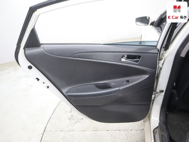 2011 - hyundai sonata
