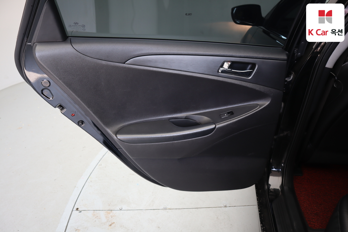 Hyundai Sonata - 21