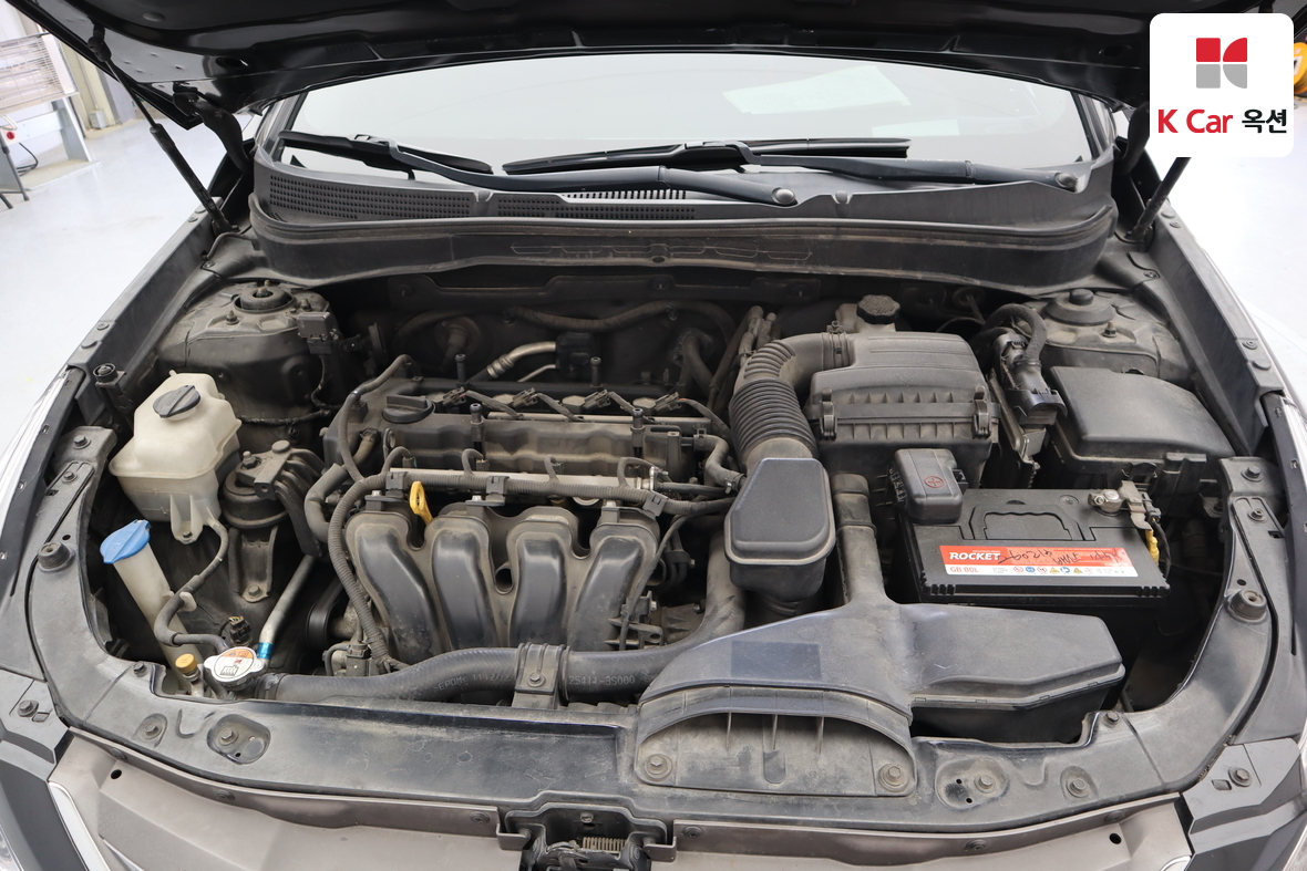 Hyundai Sonata - 32