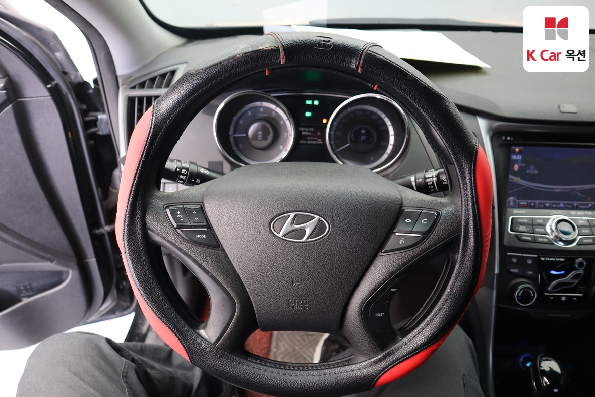 Hyundai Sonata - 10